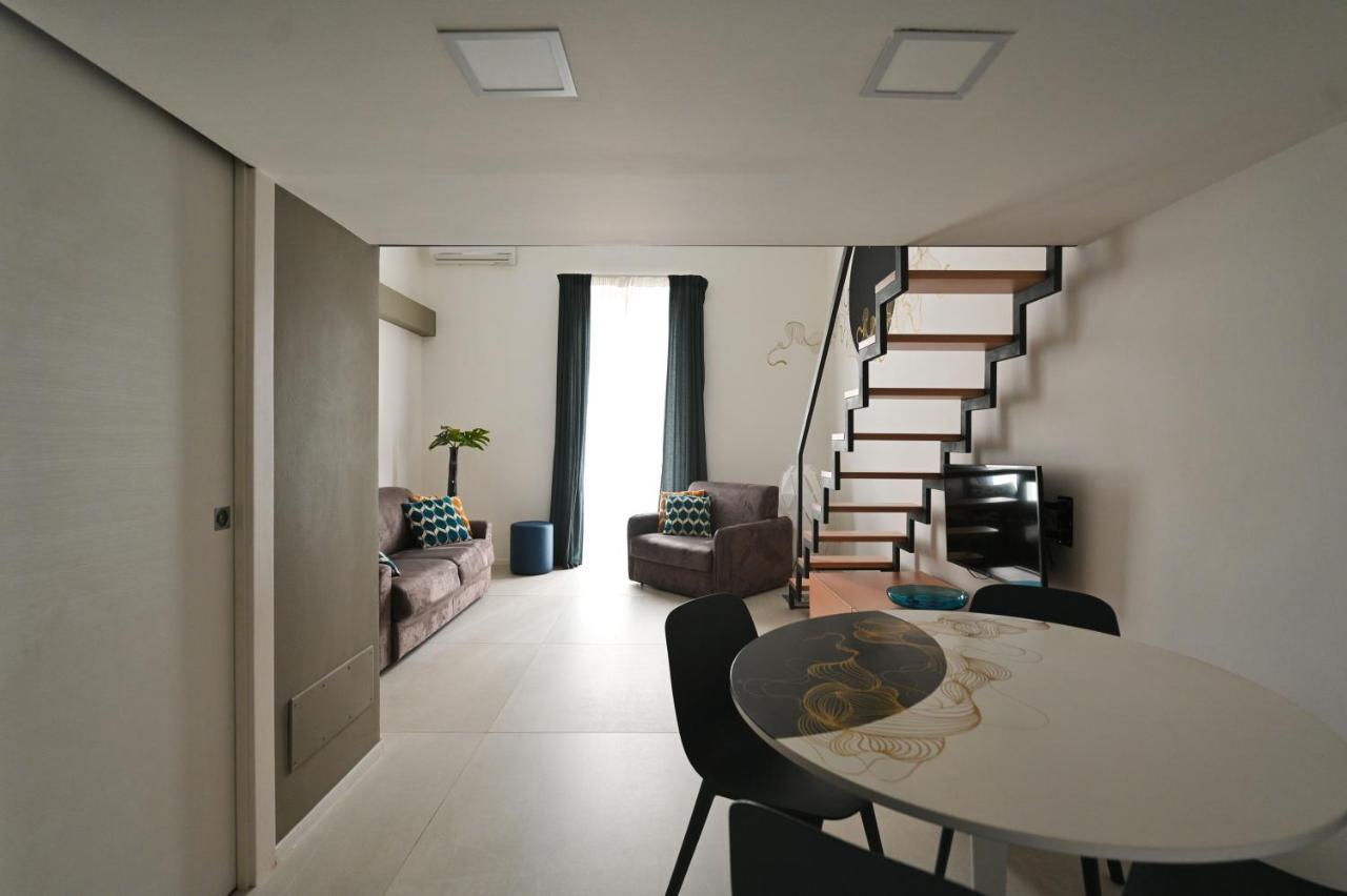 Apartamento Casa Di Mamma Bari Exterior foto